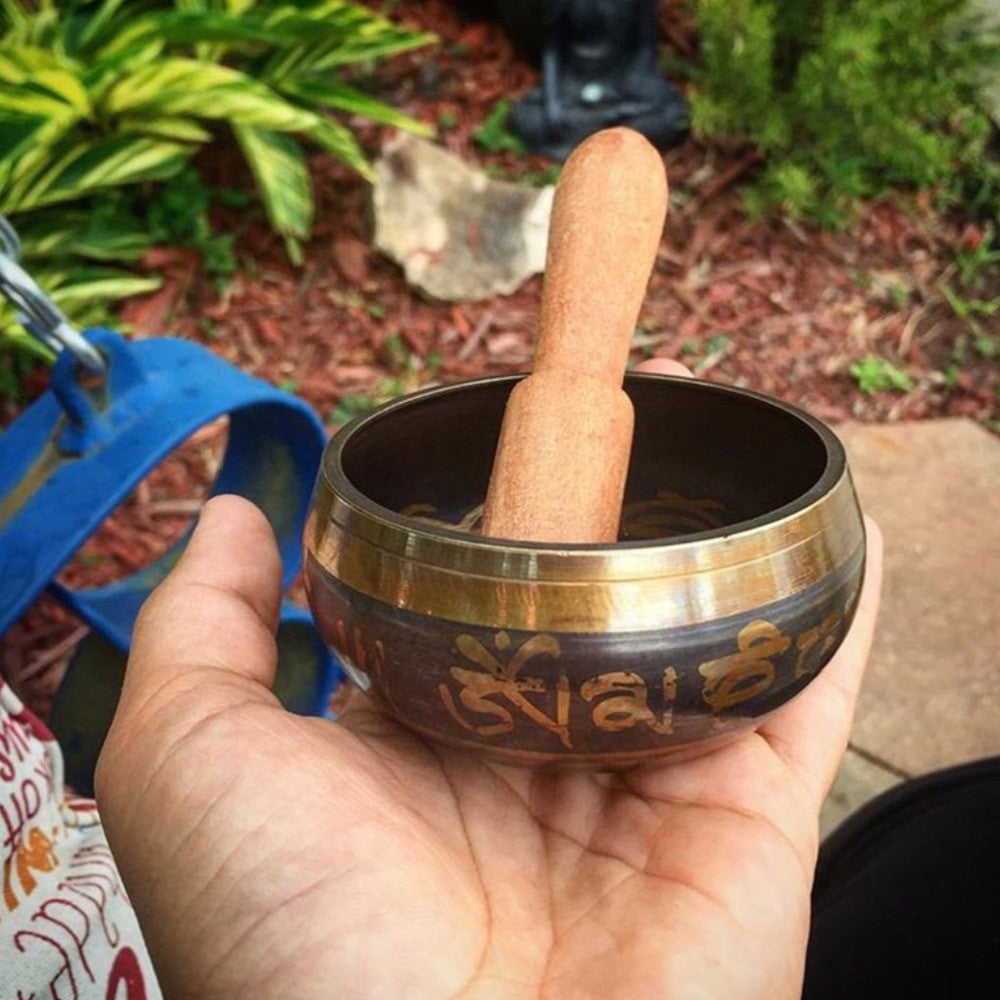 New Yoga Tibetan Hammered Chakra Meditation Singing Bowl With Hand Top Quality