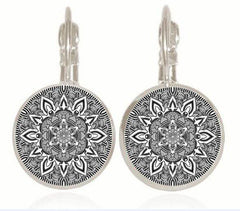 2016 New Year Gifts Mandala Flower Stud Earrings Women Jewelry From India Fashion Yoga Stud Earrings OM Symbol Henna Jewelry